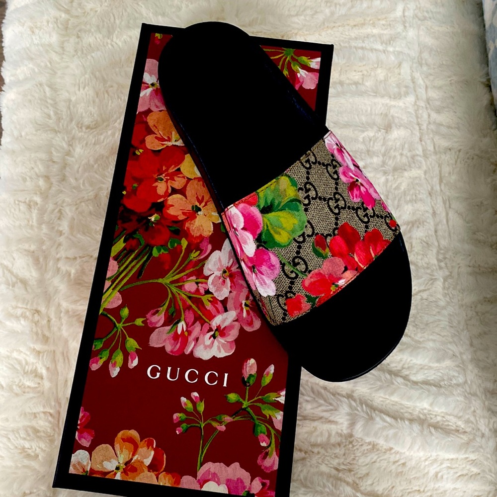 Gucci Pool slides